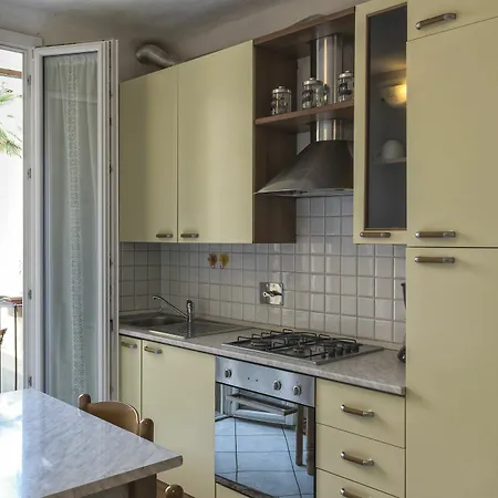 Porcellana 25 House